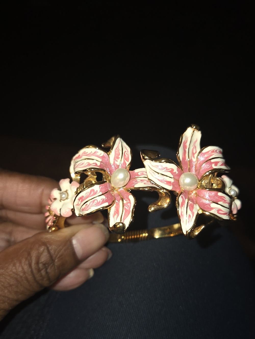 Vtg Kenneth Lane Signed Gold Tone Enameled Orchid Bracelet White Pink Cuff KJL